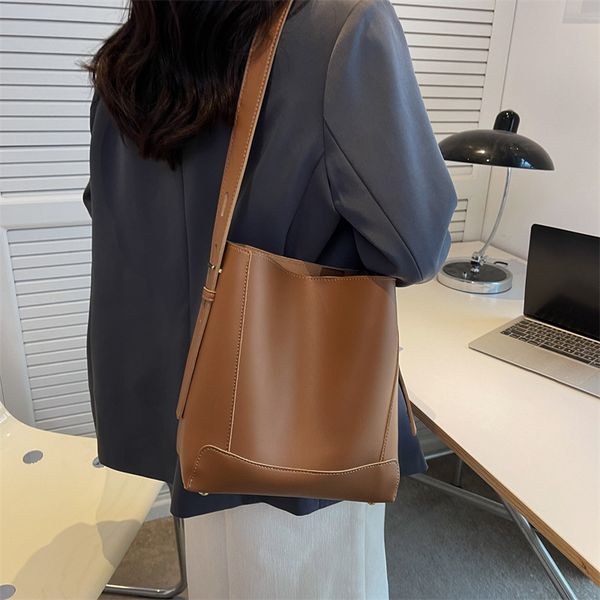 women inclined shoulder bags fashion casual womens bag small handbag totes high-capacity pu leather large volume wholesale girl mobile phone
women inclined shoulder bags fashion casual womens bag small handbag totes high-capacity pu leather large volume wholesale girl mobile phone