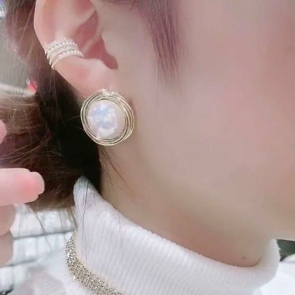 charm atmospheric pearl hepburn temperament 2023 new fashion cool wind senior earrings women, Golden
charm atmospheric pearl hepburn temperament 2023 new fashion cool wind senior earrings women, Golden