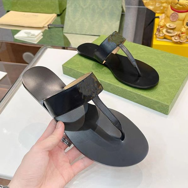 designer slippers thong flip flop brand women slides new sandals men women shoes summer beach indoor outdoor slide flat classic slipper, Black
designer slippers thong flip flop brand women slides new sandals men women shoes summer beach indoor outdoor slide flat classic slipper, Black