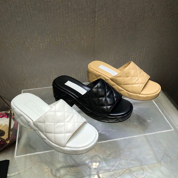 2023 fashion women sandals rubber leather slippers summer flat stylist slides ladies beach sandal party wedding slipper with box, Black
2023 fashion women sandals rubber leather slippers summer flat stylist slides ladies beach sandal party wedding slipper with box, Black
