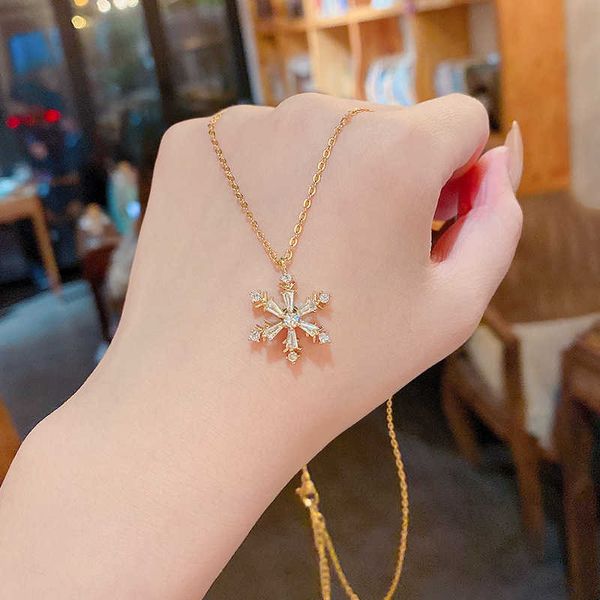carlidana stainless steel snowflake spinning pendent necklace rotatable flower anxiety stress relieve for women christmas gift, Silver
carlidana stainless steel snowflake spinning pendent necklace rotatable flower anxiety stress relieve for women christmas gift, Silver
