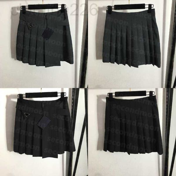 designer high waist skirts fashion pleated metal badge designer summer breathable dress party clothing ag75, Black
designer high waist skirts fashion pleated metal badge designer summer breathable dress party clothing ag75, Black