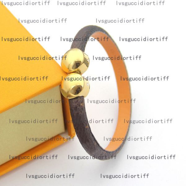 charm bracelets designer four leaf flower leather bracelet wholesale v brown leather bracelet gray black pattern bangles for mens womens bij, Golden;silver
charm bracelets designer four leaf flower leather bracelet wholesale v brown leather bracelet gray black pattern bangles for mens womens bij, Golden;silver
