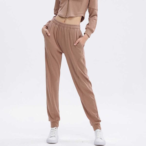 yoga clothes 2022 new relaxed pants fitness sportswear casual running women's clothes, Black;white
yoga clothes 2022 new relaxed pants fitness sportswear casual running women's clothes, Black;white