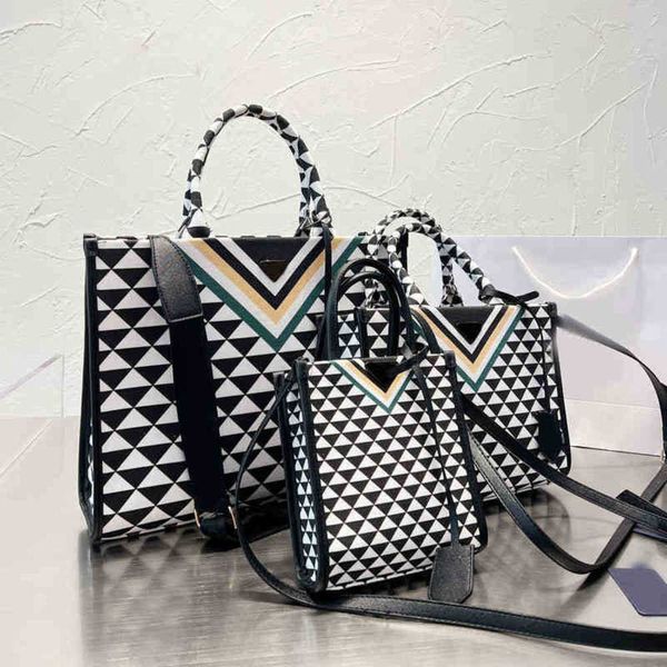 large totes handbag designer tote bag women botanical embroidery handbags shoulder crossbody bags lady mummy beach tote work bag 220809
large totes handbag designer tote bag women botanical embroidery handbags shoulder crossbody bags lady mummy beach tote work bag 220809