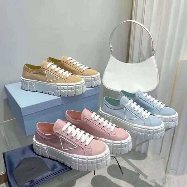 casual shoes new triangle label platform trainers canvas shoes high- low- gabadine nylon casual brand wheel sneakers luxury fashion trend so, Black
casual shoes new triangle label platform trainers canvas shoes high- low- gabadine nylon casual brand wheel sneakers luxury fashion trend so, Black