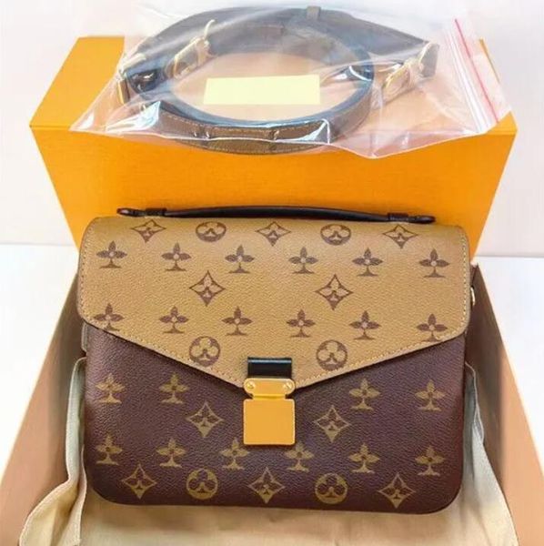 designer handbags luxury round messenger bag women purse genuine leather shoulder crossbody fashion wallet casual bags louise purse vutton c, Red;black
designer handbags luxury round messenger bag women purse genuine leather shoulder crossbody fashion wallet casual bags louise purse vutton c, Red;black