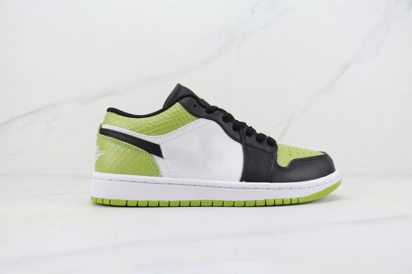 with box vivid green snakeskin basketball shoes men women 1s low black white green sneaker
with box vivid green snakeskin basketball shoes men women 1s low black white green sneaker