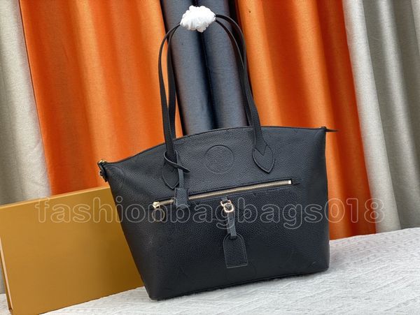 carryall mm shoulder tote bag handle embossed leather monogram empreinte womens handbag designer lapshoulder bags casual-chic design shoppin
carryall mm shoulder tote bag handle embossed leather monogram empreinte womens handbag designer lapshoulder bags casual-chic design shoppin