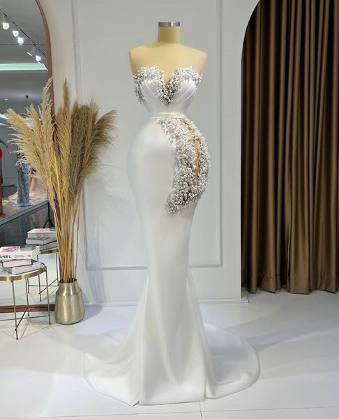 evening dresses sleeveless deep v neck satin beaded appliques sequins pearls diamonds floor length celebrity formal prom dresses plus size g, Black;red
evening dresses sleeveless deep v neck satin beaded appliques sequins pearls diamonds floor length celebrity formal prom dresses plus size g, Black;red