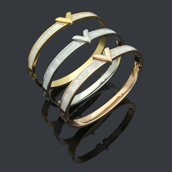 cuff high-end quality charm luxury bracelets designer shell 18k gold rose four leaf flowervpatternshell bracelet bangles for mens fashion wo, White
cuff high-end quality charm luxury bracelets designer shell 18k gold rose four leaf flowervpatternshell bracelet bangles for mens fashion wo, White