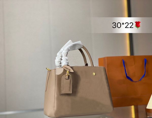 designer handbags women shoulder bags letter print leather handle tote bag women purse for shopping
designer handbags women shoulder bags letter print leather handle tote bag women purse for shopping