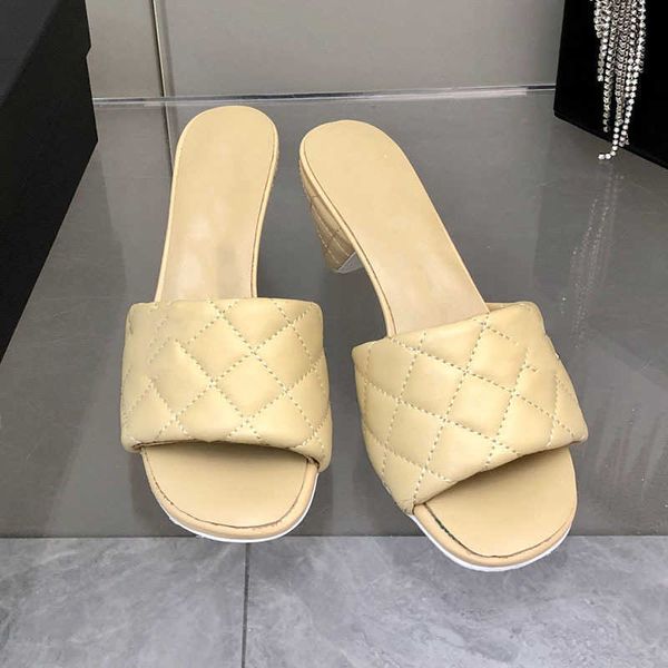 sandals small fragrant wind rhombic checkered thick heel slippers 2023 design spring and summer new gentle women's shoes with french sa, Black
sandals small fragrant wind rhombic checkered thick heel slippers 2023 design spring and summer new gentle women's shoes with french sa, Black