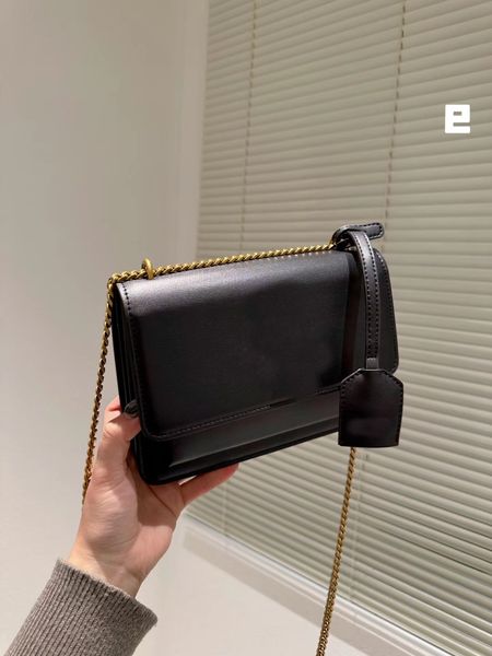 women handbag leather bag woman original box shoulder cross body messenger bags lady clutch purse240i
women handbag leather bag woman original box shoulder cross body messenger bags lady clutch purse240i