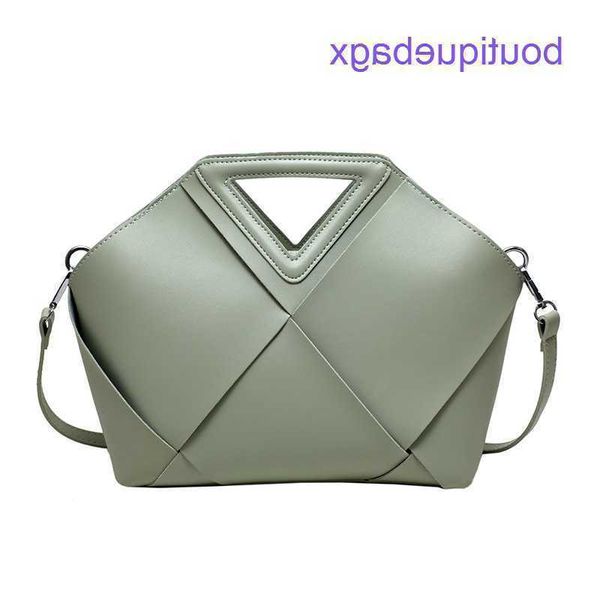 bottegs venets point bags online shop 2023 new women's bag fashion woven rhombus summer underarm hand texture tote single shoulder
bottegs venets point bags online shop 2023 new women's bag fashion woven rhombus summer underarm hand texture tote single shoulder