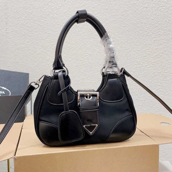 luxury designer tote bag female hobo bags black fashion handbag nylon shoulder crossbody purse half moon bag 23cm
luxury designer tote bag female hobo bags black fashion handbag nylon shoulder crossbody purse half moon bag 23cm