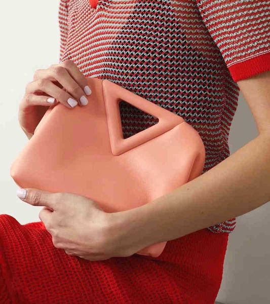 bags classic venetas designer bottegass handbags women's 2023 triangle small bag point one shoulder diagonal leisure leather df4d 0vzk
bags classic venetas designer bottegass handbags women's 2023 triangle small bag point one shoulder diagonal leisure leather df4d 0vzk