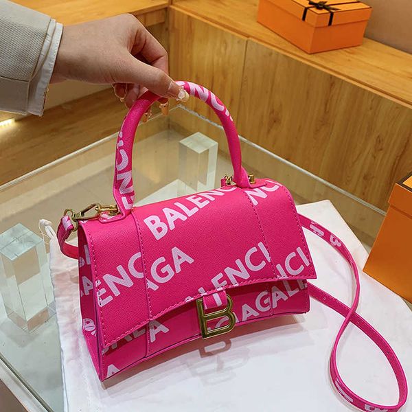 2023 handbag s women's new fashion family paris letter printing style one shoulder crossbody handbag hourglass bag
2023 handbag s women's new fashion family paris letter printing style one shoulder crossbody handbag hourglass bag