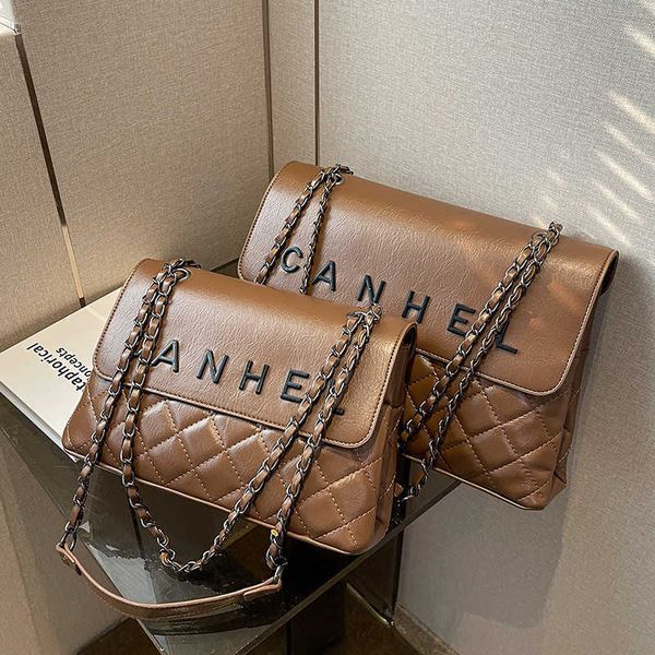 handbag 2023 hand fashionable new shoulder large capacity chain rhombus large fashion simple one-shoulder commuter messenger bag
handbag 2023 hand fashionable new shoulder large capacity chain rhombus large fashion simple one-shoulder commuter messenger bag