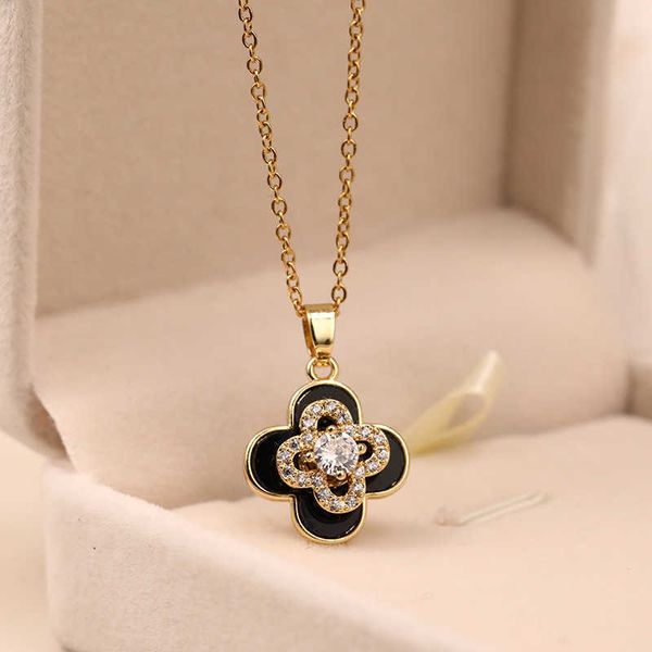 carlidana spinning luxury layered crystal clover rotatable pendant necklace stainless steel gold color four leaf clover jewelry, Silver
carlidana spinning luxury layered crystal clover rotatable pendant necklace stainless steel gold color four leaf clover jewelry, Silver