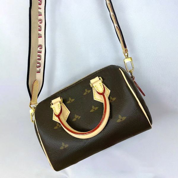 fashion totes clutch duffel grip crossbody travel bag luxury designer speedy nano men purse leather printed pattern women handbag bags
fashion totes clutch duffel grip crossbody travel bag luxury designer speedy nano men purse leather printed pattern women handbag bags