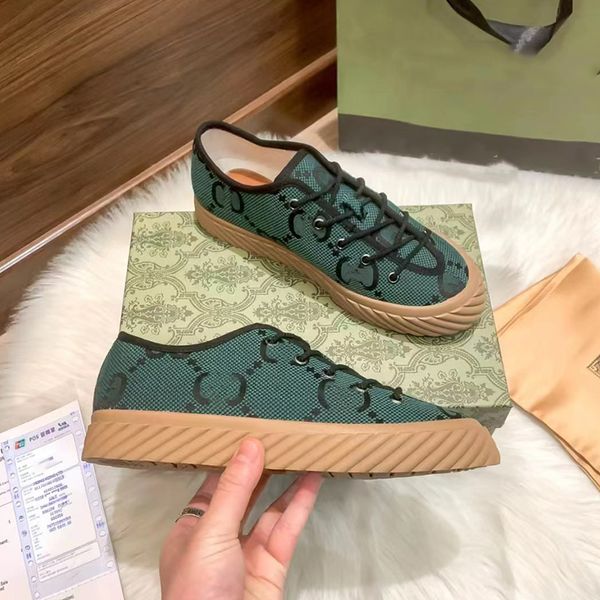 canvas flats couple shoes lace-up design breathable performance strong fashion board shoes non-slip wear-resistant comfortable casual shoes, Black
canvas flats couple shoes lace-up design breathable performance strong fashion board shoes non-slip wear-resistant comfortable casual shoes, Black