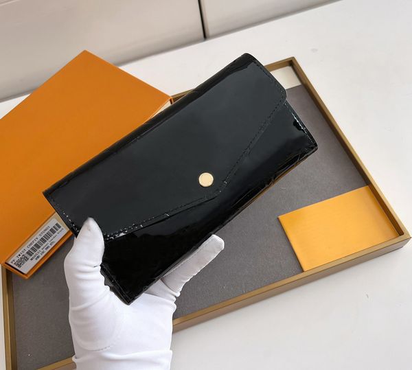 fashion designer wallets luxury envelope purse men women patent leather clutch highs quality embossed monogrames coin purses card holders or, Red;black
fashion designer wallets luxury envelope purse men women patent leather clutch highs quality embossed monogrames coin purses card holders or, Red;black