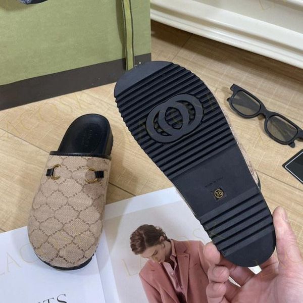 embroided scuffs slippers wholesale new fashions half slipper summer indoor outdoor womens shoes letter sandal quality with box 34-41, Black
embroided scuffs slippers wholesale new fashions half slipper summer indoor outdoor womens shoes letter sandal quality with box 34-41, Black