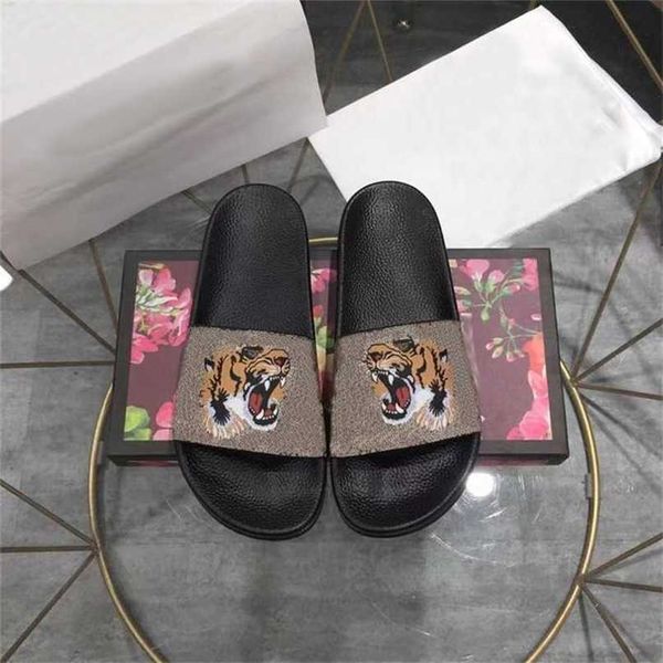 new fashion slippers luxury designer sandals flat rubber beach shoes outdoor anti-skid indoor letters rubber word jelly men and women lovers, Black
new fashion slippers luxury designer sandals flat rubber beach shoes outdoor anti-skid indoor letters rubber word jelly men and women lovers, Black