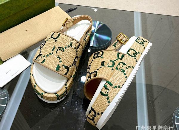 2023 luxury womens letter embroidery style slippers sandal sliders macaron thick bottom non-slip soft bottom fashion house slipper women wea, Black
2023 luxury womens letter embroidery style slippers sandal sliders macaron thick bottom non-slip soft bottom fashion house slipper women wea, Black