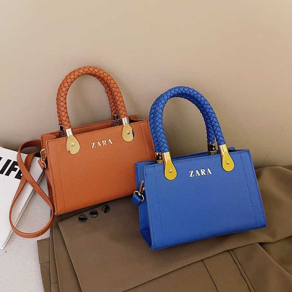 handbag 2023 fashion women's bag leather quality handbag fashionable small with litchi pattern fashion woven versatile single shoulder
handbag 2023 fashion women's bag leather quality handbag fashionable small with litchi pattern fashion woven versatile single shoulder