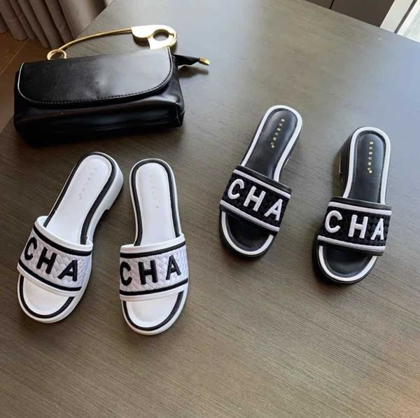 sandals small fragrance letters wear slippers outside 2023 design summer new versatile thick bottom flip flops beach sandals women, Black
sandals small fragrance letters wear slippers outside 2023 design summer new versatile thick bottom flip flops beach sandals women, Black