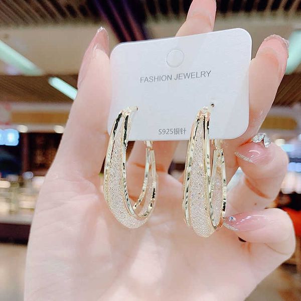 charm korean earring 2023 new s925 silver needle premium light luxury design individualized atmosphere earrings, Golden
charm korean earring 2023 new s925 silver needle premium light luxury design individualized atmosphere earrings, Golden