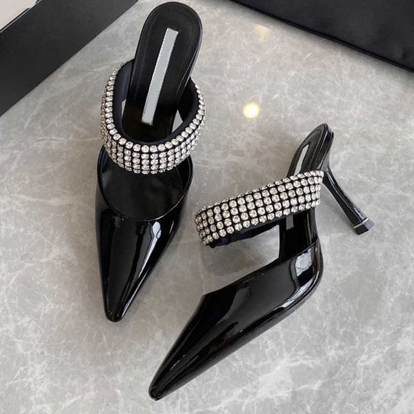 2023 design summer new style straight line with diamond pointed black baotou sandals women wear fur high-heeled semi-slippers shoe clearance
2023 design summer new style straight line with diamond pointed black baotou sandals women wear fur high-heeled semi-slippers shoe clearance