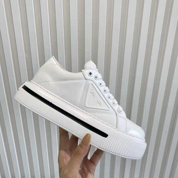 designer shoes version liu wen's same style muffin triangle p home thick soled small white women's board sports casual shoes, Black
designer shoes version liu wen's same style muffin triangle p home thick soled small white women's board sports casual shoes, Black