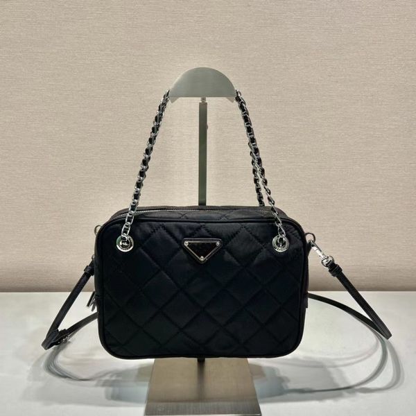 women's bag fashion casual simple high-end quality middle camera bag model 1bd642
women's bag fashion casual simple high-end quality middle camera bag model 1bd642