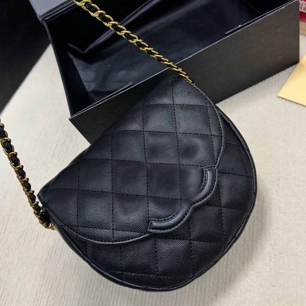 designer bag diamond lattice semicircle mini messenger handbag gold chain shoulder crossbody purse
designer bag diamond lattice semicircle mini messenger handbag gold chain shoulder crossbody purse