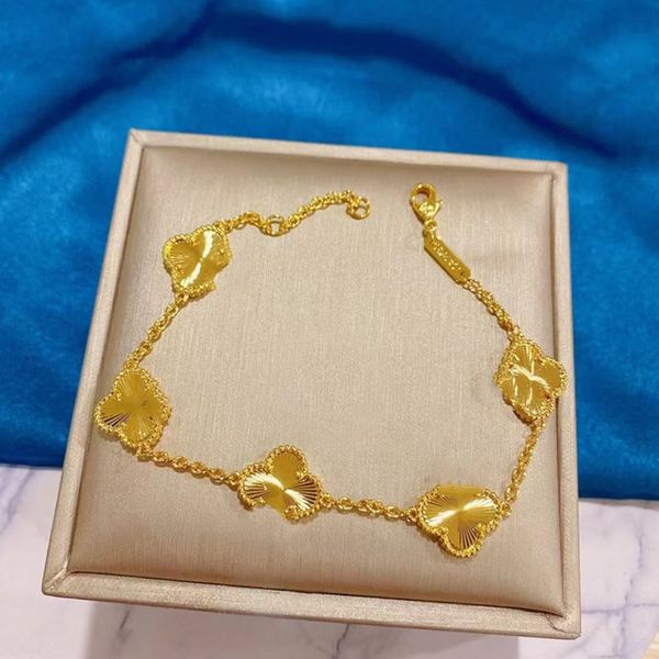 fashion classic lucky clover necklace bracelet gold color stud ladies and girls valentine's day mother's day engagement jewelry gi, Golden;silver
fashion classic lucky clover necklace bracelet gold color stud ladies and girls valentine's day mother's day engagement jewelry gi, Golden;silver