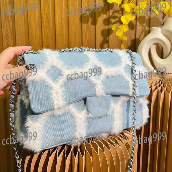 luxury denim tassels women crossbody designer bag quilted large capacity classic flap handbags trend shoulder bag outdoor versatile multi po
luxury denim tassels women crossbody designer bag quilted large capacity classic flap handbags trend shoulder bag outdoor versatile multi po