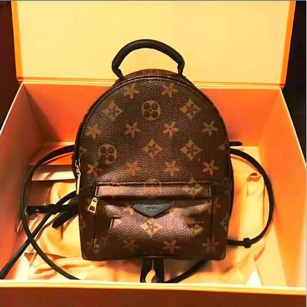 classic style designer mini bags women men backpack leather fashion student backpacks girls boys school shoulder bag cute leisure travel pur
classic style designer mini bags women men backpack leather fashion student backpacks girls boys school shoulder bag cute leisure travel pur