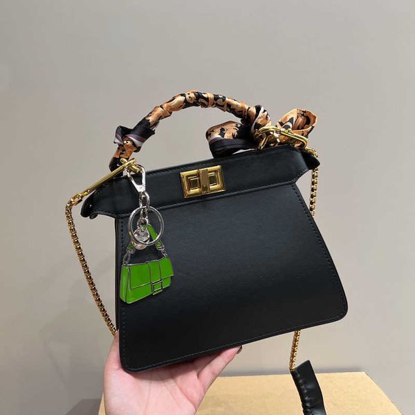 new mini designer bag totes leather tote bag women luxurys handbag shopping bags flower chain strap shoulder crossbody bags with small walle
new mini designer bag totes leather tote bag women luxurys handbag shopping bags flower chain strap shoulder crossbody bags with small walle