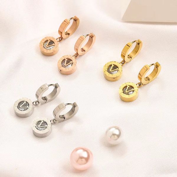 classic letter charm earring luxury designer stud earrings elegant women premium jewelry earrings gift couple 18k gold plated 925 silver, Golden
classic letter charm earring luxury designer stud earrings elegant women premium jewelry earrings gift couple 18k gold plated 925 silver, Golden