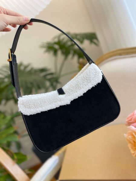 elevate your style with our new designers bag soft leather small square bag lightweight spacious and versatile the single shoulder bag handb
elevate your style with our new designers bag soft leather small square bag lightweight spacious and versatile the single shoulder bag handb