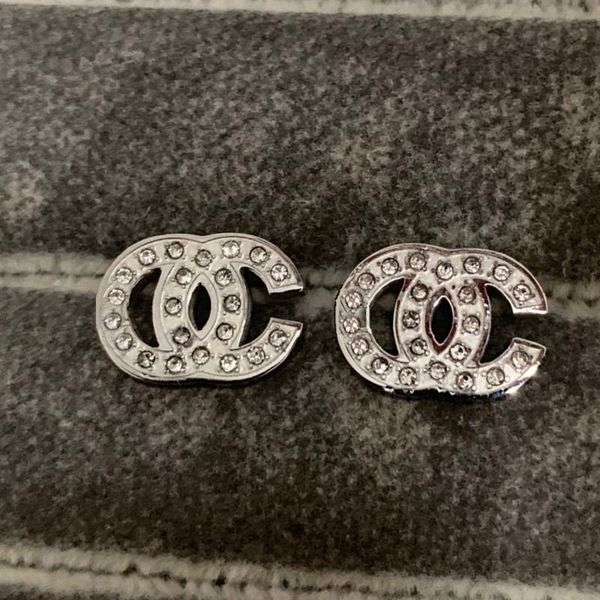 luxury style women designer studs full diamond titanium steel fashion couple earrings, Golden;silver
luxury style women designer studs full diamond titanium steel fashion couple earrings, Golden;silver