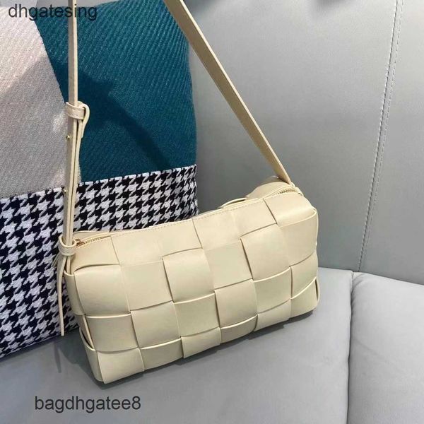 designer one venetas bag large woven leather bottegas 2022 handbag bags underarm capacity winter shoulder 6wta
designer one venetas bag large woven leather bottegas 2022 handbag bags underarm capacity winter shoulder 6wta