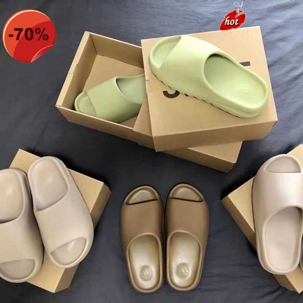 boots with 2023 box slides foam runner slippers sandals sneakers shoes women designer beach fashion trainersgraffiti bone white resin desert, Black
boots with 2023 box slides foam runner slippers sandals sneakers shoes women designer beach fashion trainersgraffiti bone white resin desert, Black