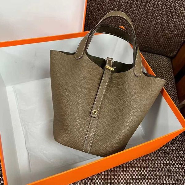 designer herme picotin lock bags online outlet 2023 new vegetable basket women's bag leather bucket lychee han
designer herme picotin lock bags online outlet 2023 new vegetable basket women's bag leather bucket lychee han