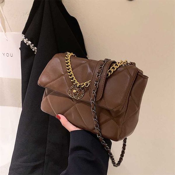 20% off handbag 2023 fashionable new shoulder solid color popular simple rhombic lattice embroidered line bag autumn style
20% off handbag 2023 fashionable new shoulder solid color popular simple rhombic lattice embroidered line bag autumn style