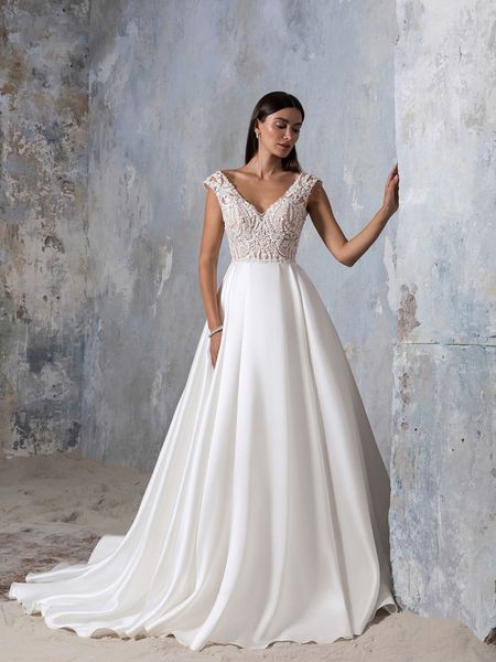 party dresses open back sleeveless satin deep v neck boho lace applique aline wedding dress sweep train gown bridal 230221, White;black
party dresses open back sleeveless satin deep v neck boho lace applique aline wedding dress sweep train gown bridal 230221, White;black