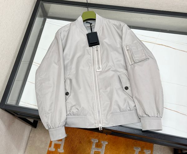 2023 new brand jacket highquality pocket stitching design fashionable baseball collar casual men's jackets, Black;brown
2023 new brand jacket highquality pocket stitching design fashionable baseball collar casual men's jackets, Black;brown